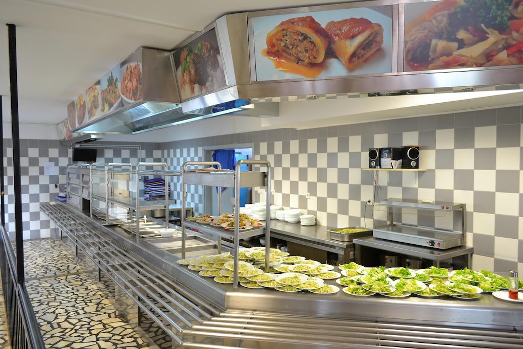 Hostel Studentski Centar 모스타르 외부 사진